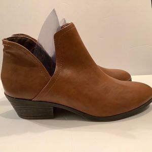 Faded Glory Womens Pull On Brown Ankle Boots size 11 New with tags